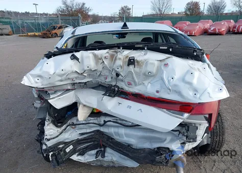 2021 Hyundai Elantra Se z USA, uszkodzony, nr VIN 5NPLL4AG2MH041438